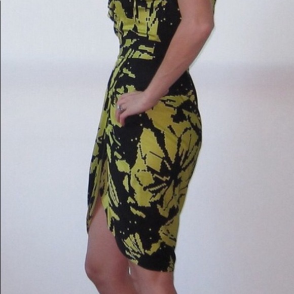 - Tibi graphic print silk jersey dress - Picture 3 of 6